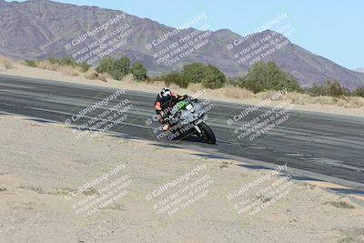 media/Dec-04-2025-Racers Edge (Thu) [[5ebc9f124d]]/3-B Group/7-Session 4 (Turn 10 Inside)/